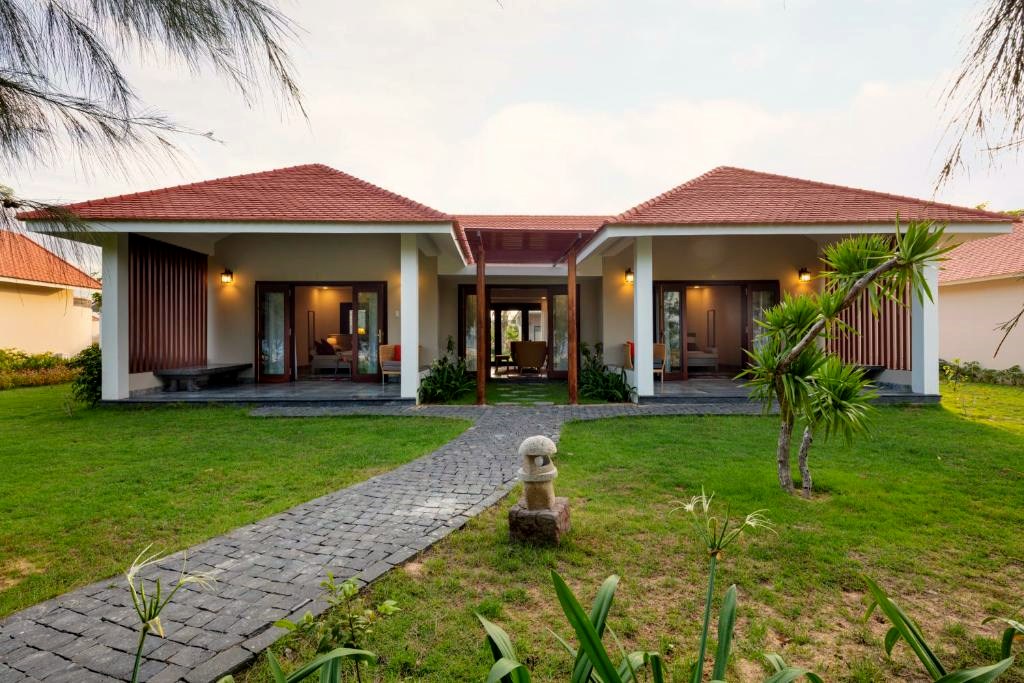 Biệt thự 2 phòng ngủ Sao Mai Beach Resort Phú Yên